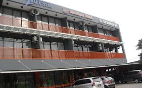 Sturgis Boutique Hotel Cipanas